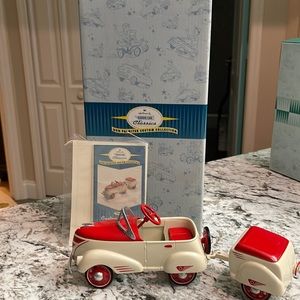 🚘🚖HALLMARK CLASSICS KIDDIE CAR 1940 CUSTOM ROADSTER W/TRAILER L/E NIB🚖🚘